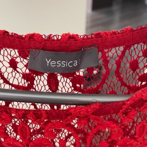 Women Top With lace/net Neck Top - Picture 2 of 4